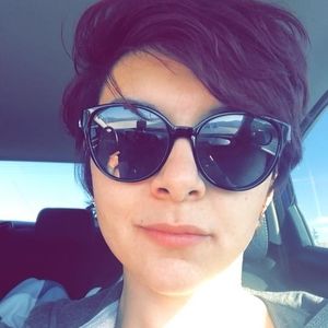 Meet your Posher, Candice